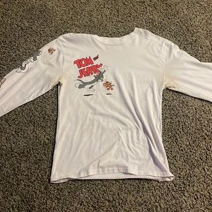 Size small, Tom and Jerry’s shirt